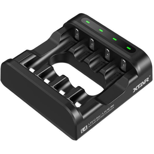 Ładowarka do akumulatorów R03 / AAA oraz R6 / AA Li-ion 1,5V / NiMH Xtar L4